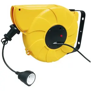 Extensão de parede 11.0m (3G 1.5mm²) c/ enrolador automático