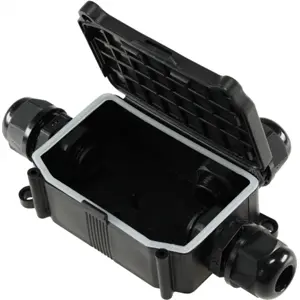 Caja de derivación estanca en T con prensaestopas 125x73x28mm IP66 - negro