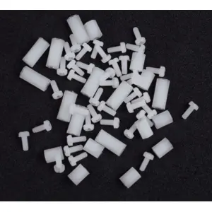 Conjunto de espaçadores e parafusos de nylon M2 (40pcs.)
