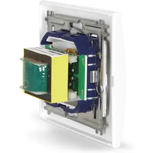 Atenuador de linha 100 V.