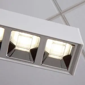 Perfil linear LED 40W 4000K 5000lm 1200x50x70mm - prata
