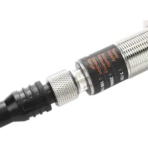 Sensor ultrassónico de distância 10..150cm de elevada precisão (RS485, industrial)