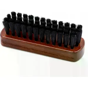 Escova macia para a limpeza de estofos de tecidos ou couro