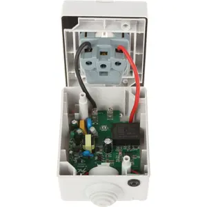 Tomada inteligente Schuko estanque IP55 WiFi 2.4GHz (compatível c/ TUYA)