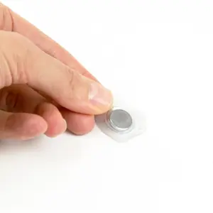 Íman Neodymium (NdFeB) redondo Ø12x2mm para costurar [Ø28mm]