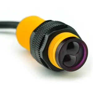 Sensor de seguimento de linha infravermelha via TTL
