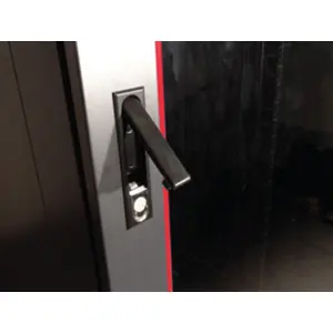 Armário bastidor (Rack) 19'' c/ rodas 42U 600×600×2072mm - (desmontado)