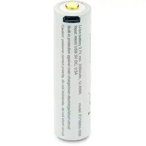 Bateria Li-Ion 18650 3,7V recarregável por micro-USB - 2600mAh - Ø18x70mm