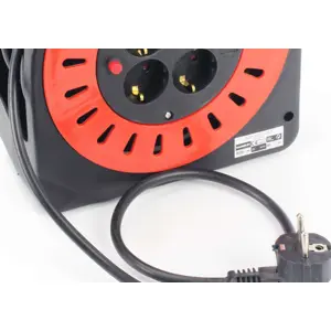 Extensión eléctrica (3G1.5mm²) con enrollador + 4 tomas + disyuntor - IP20 - 15m