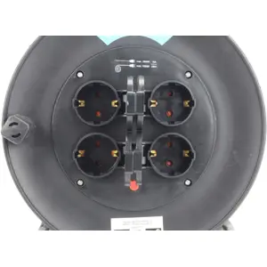 Extensão elétrica (3G1.5mm²) c/ enrolador + 4 tomadas + disjuntor - IP44 - 50m