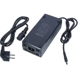 Fonte de alimentação / Carregador Scooter/Trotinetes eléctricas 42V 4.0A 168W - Ficha 5.5x2.5mm