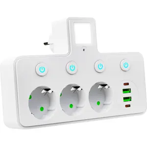 Ficha tripla c/ interruptores individuais e 2x USB-A + 2x USB-C e luz de presença