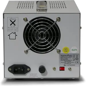 Fuente de alimentación simétrica 0...30V/1.5A + 5V/0.5A